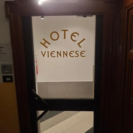 Hotel Viennese-3